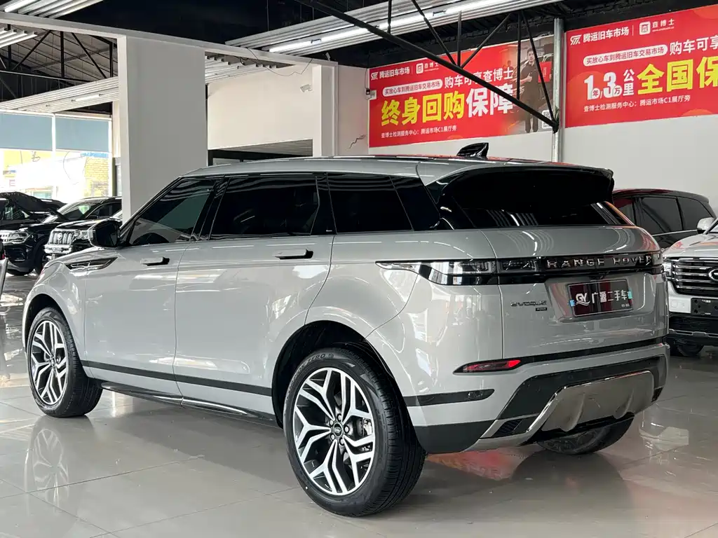 Land Rover Evoque 2023 — фото 6