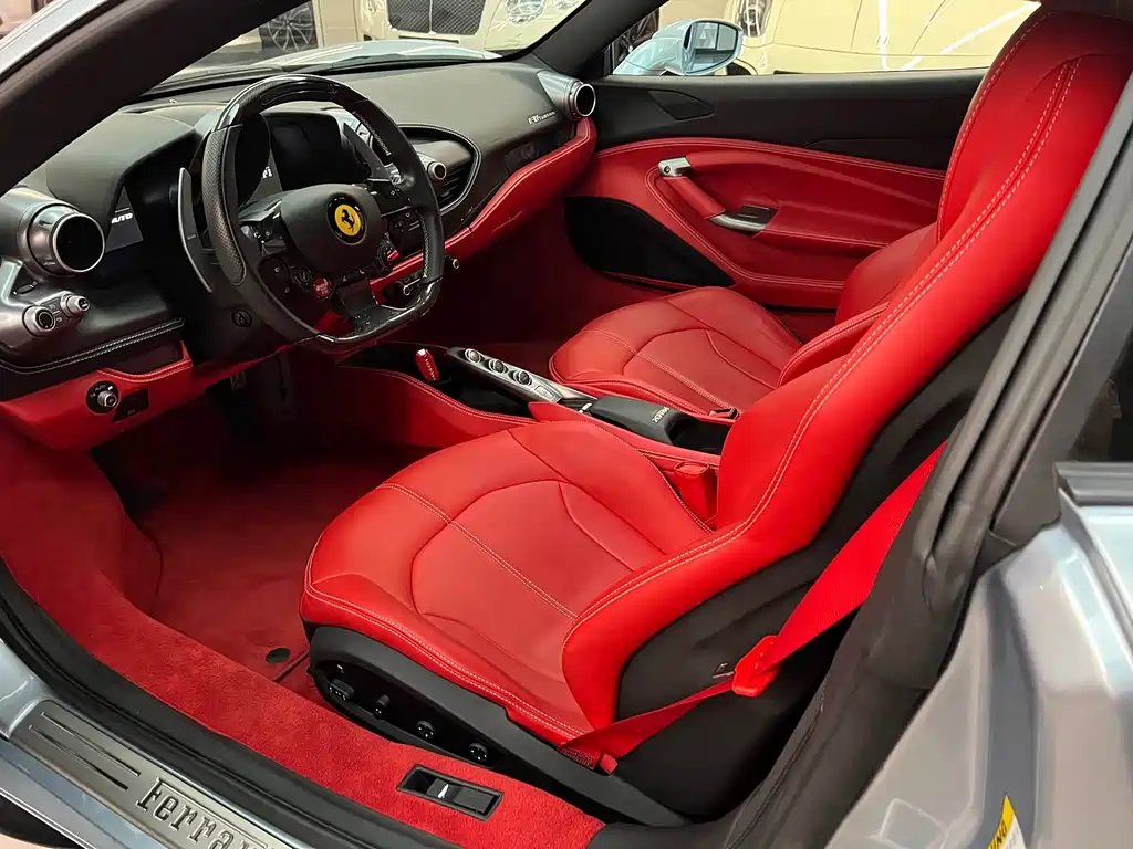Ferrari F8 2023 — фото 7