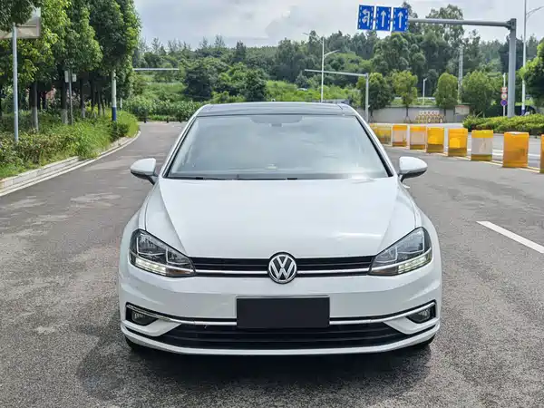 Volkswagen Golf 2020