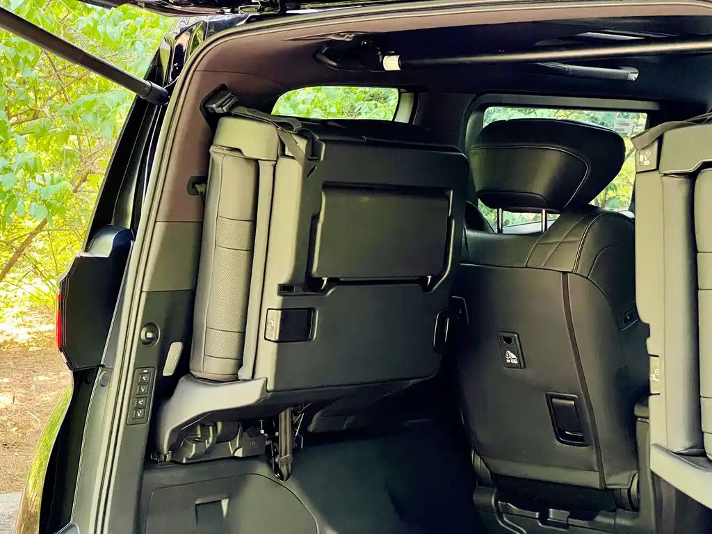 Toyota Vellfire 2025 — фото 11