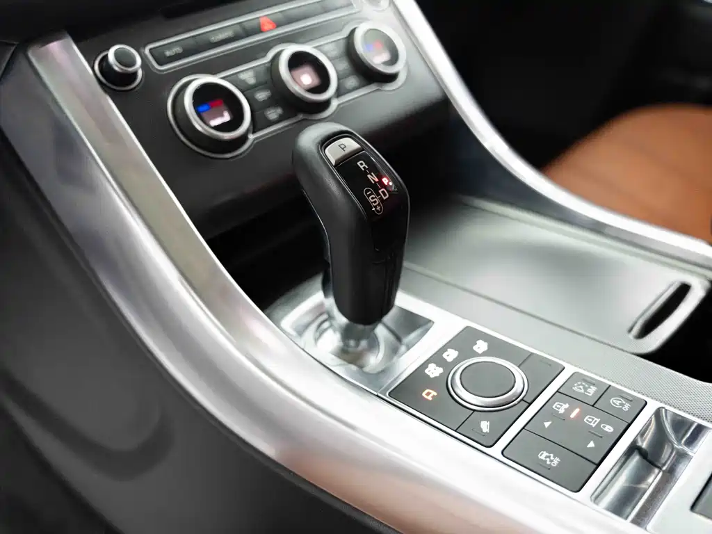 Land Rover Sport 2017 — фото 13