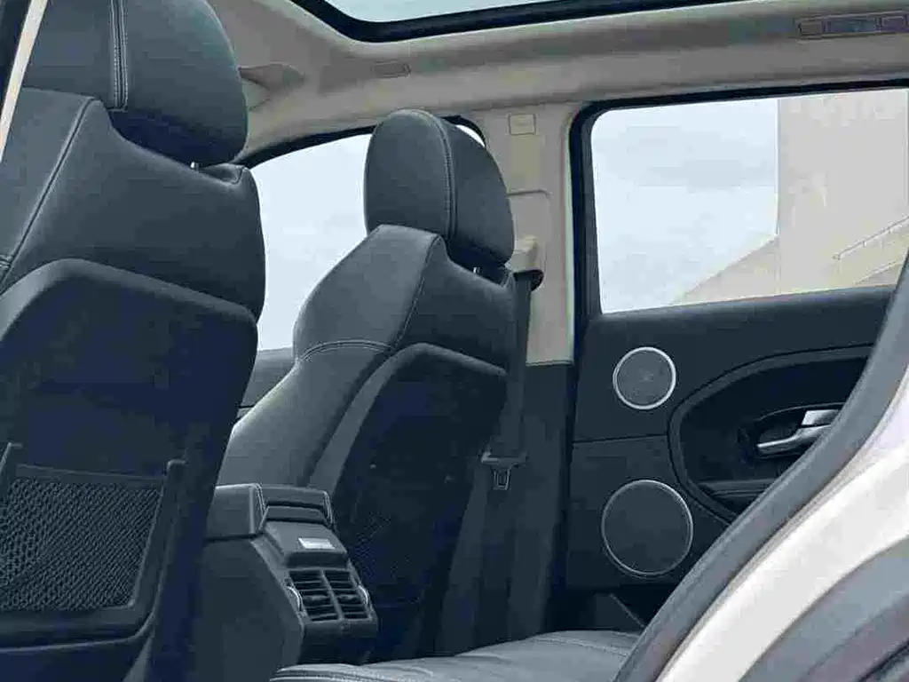 Land Rover Range Rover Evoque 2015 — фото 16