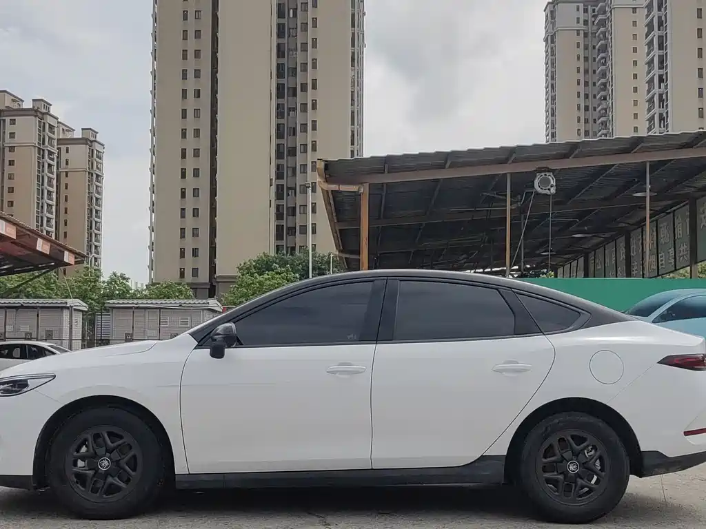 BYD Qin PLUS 2025 — фото 7