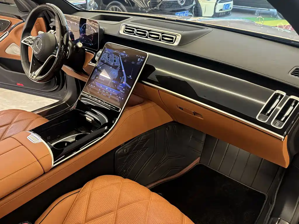 Mercedes-Benz Maybach S-Class 2025 — фото 11
