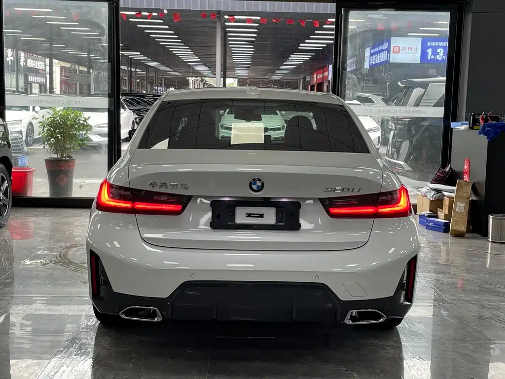 BMW 3 Series 2023 — фото 15