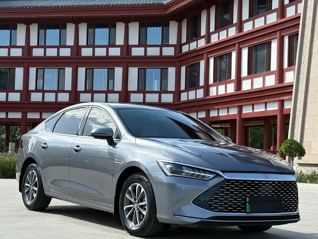 BYD Qin PLUS 2025 — фото 1