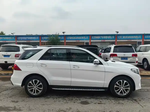 Mercedes-Benz GLE 2017