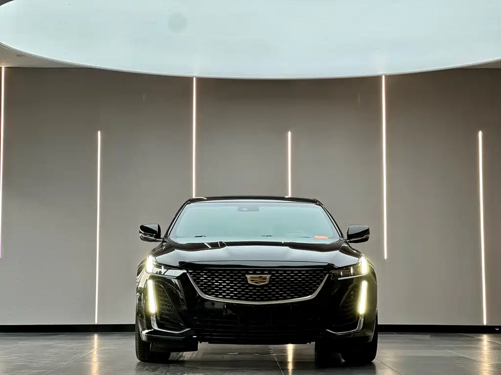 Cadillac CT5 2022 — фото 2