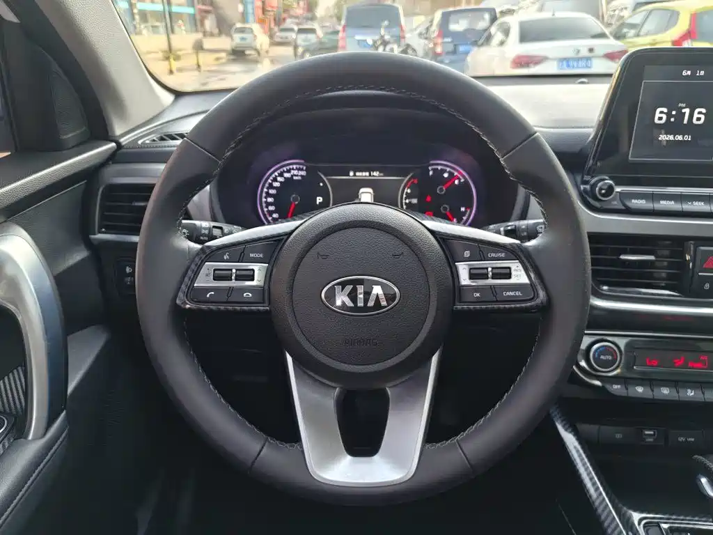 Kia Sportage 2021 — фото 10