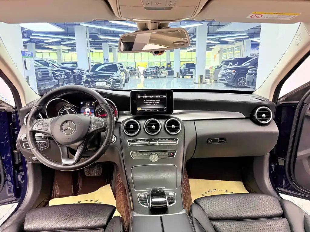Mercedes-Benz C-Class 2018 — фото 8