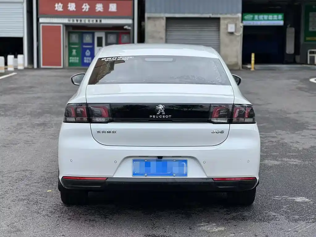 Peugeot 308 2019 — фото 12