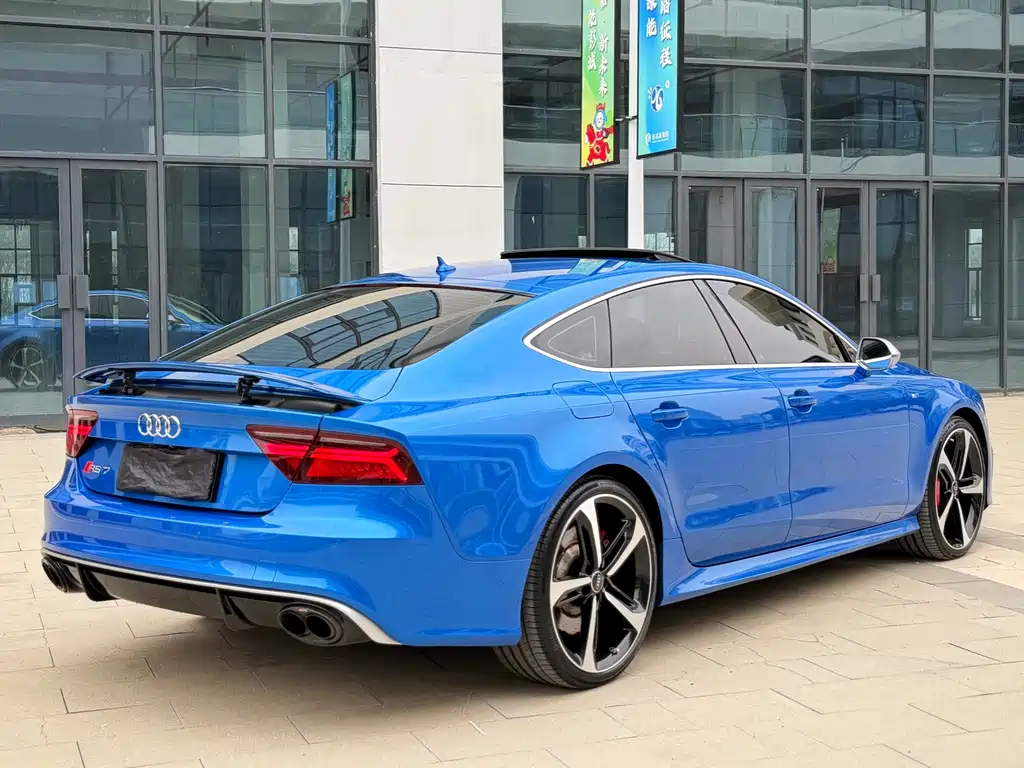 Audi RS 7 2016 — фото 8