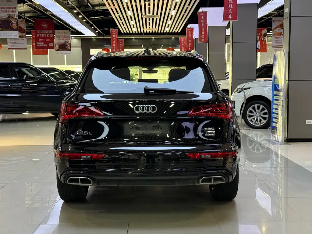 Audi Q5L 2023 — фото 9