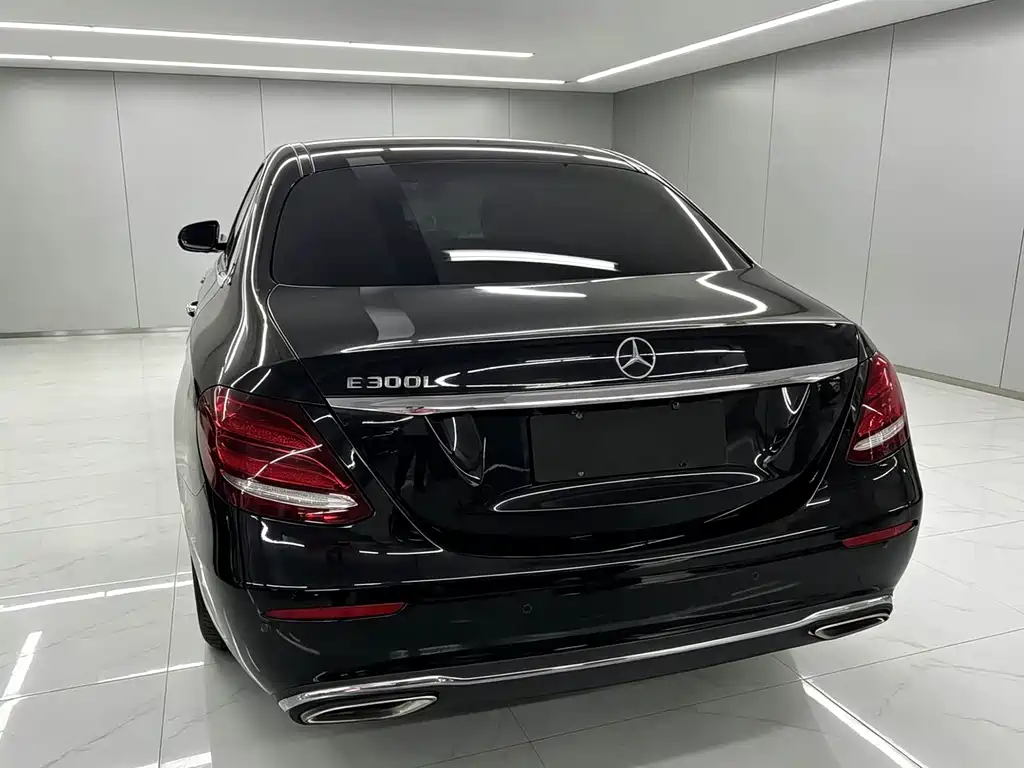 Mercedes-Benz E-Class 2019 — фото 4