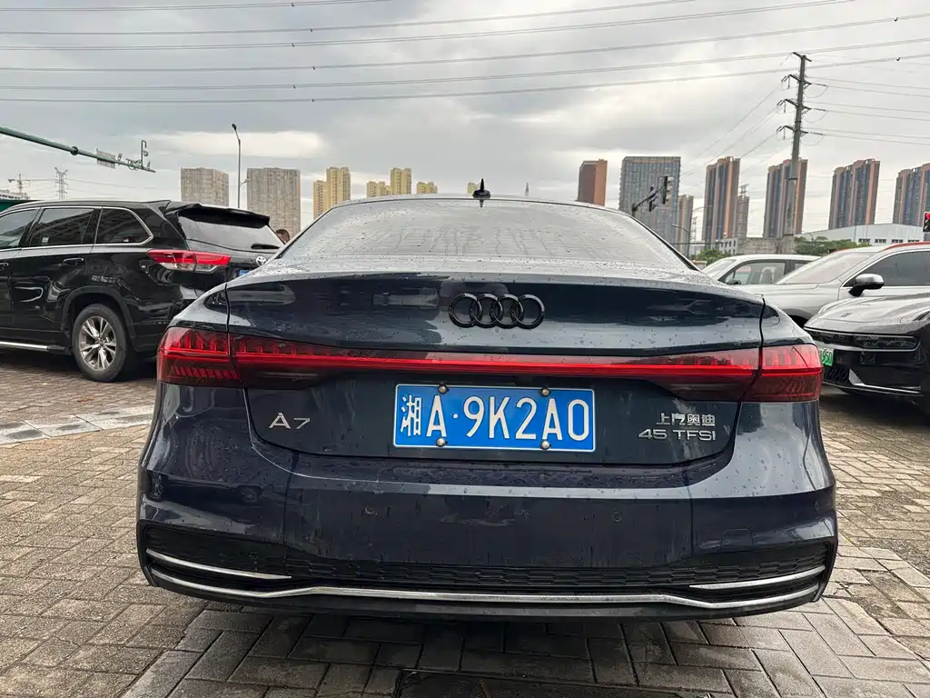 Audi A7L 2024 — фото 5