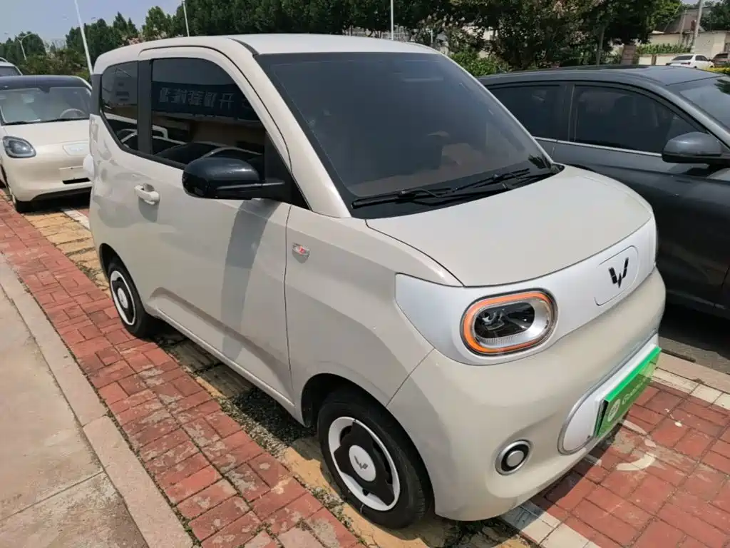 Wuling Hongguang MINIEV 2025