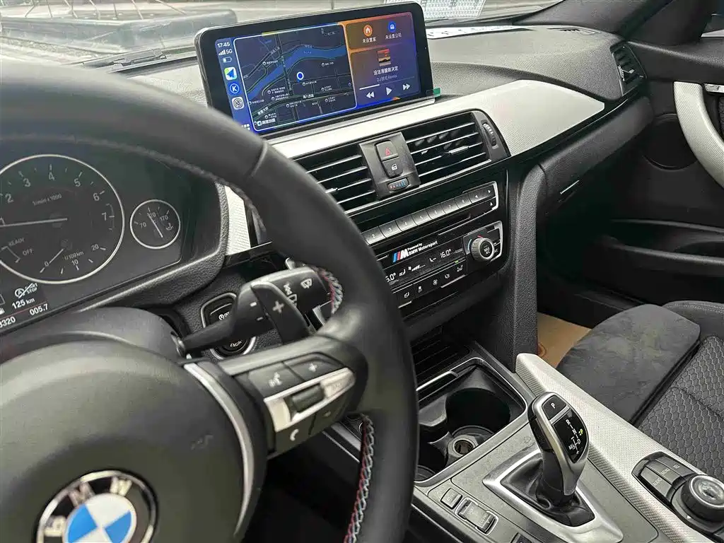 BMW 3 Series 2017 — фото 15
