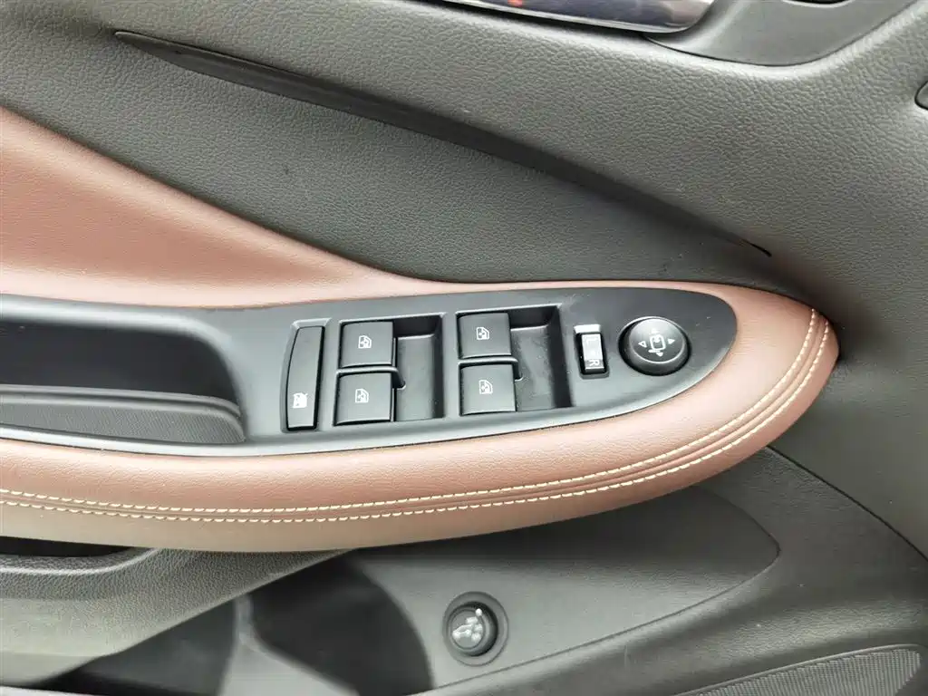 Buick Envision Plus 2020 — фото 9