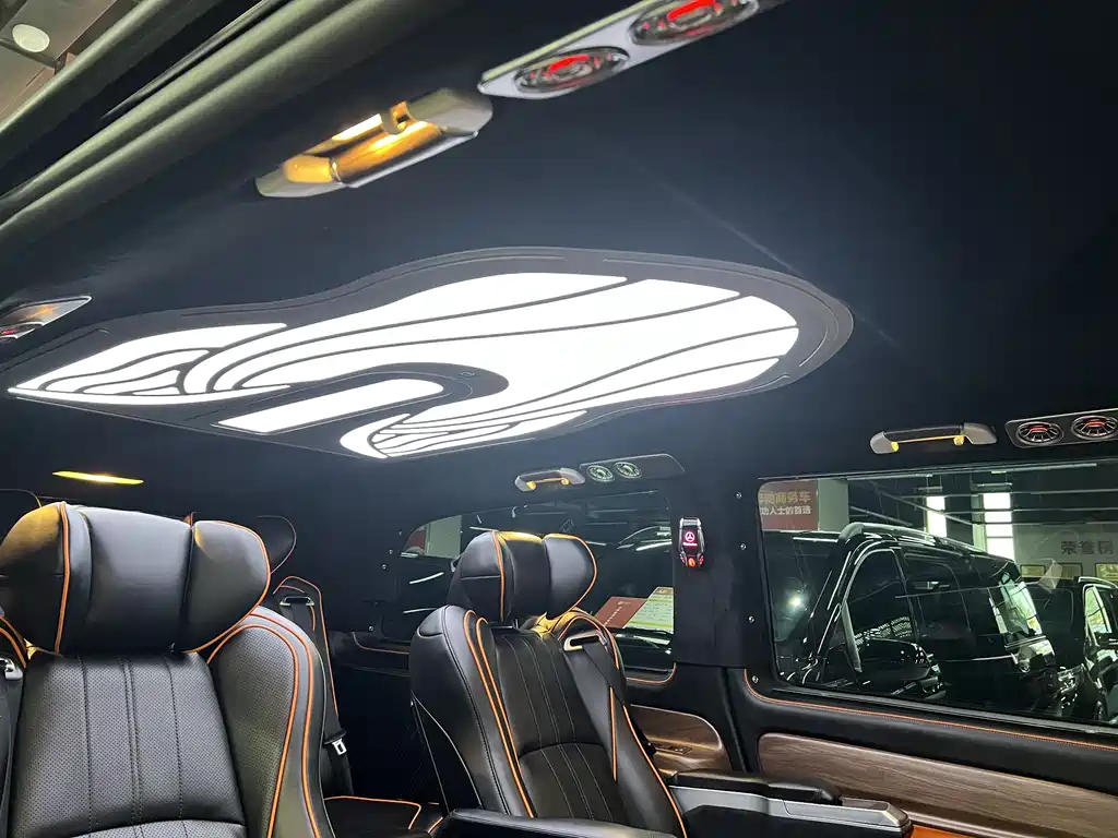 Mercedes-Benz Vito 2023 — фото 19
