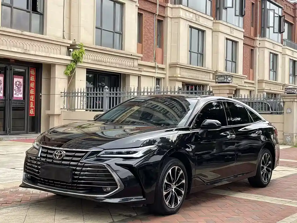 Toyota Avalon 2023 — фото 1