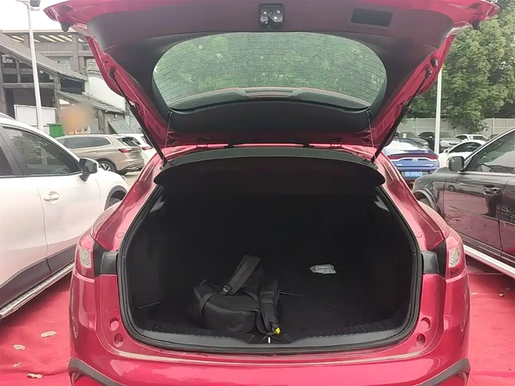 Mazda CX-4 2017 — фото 19