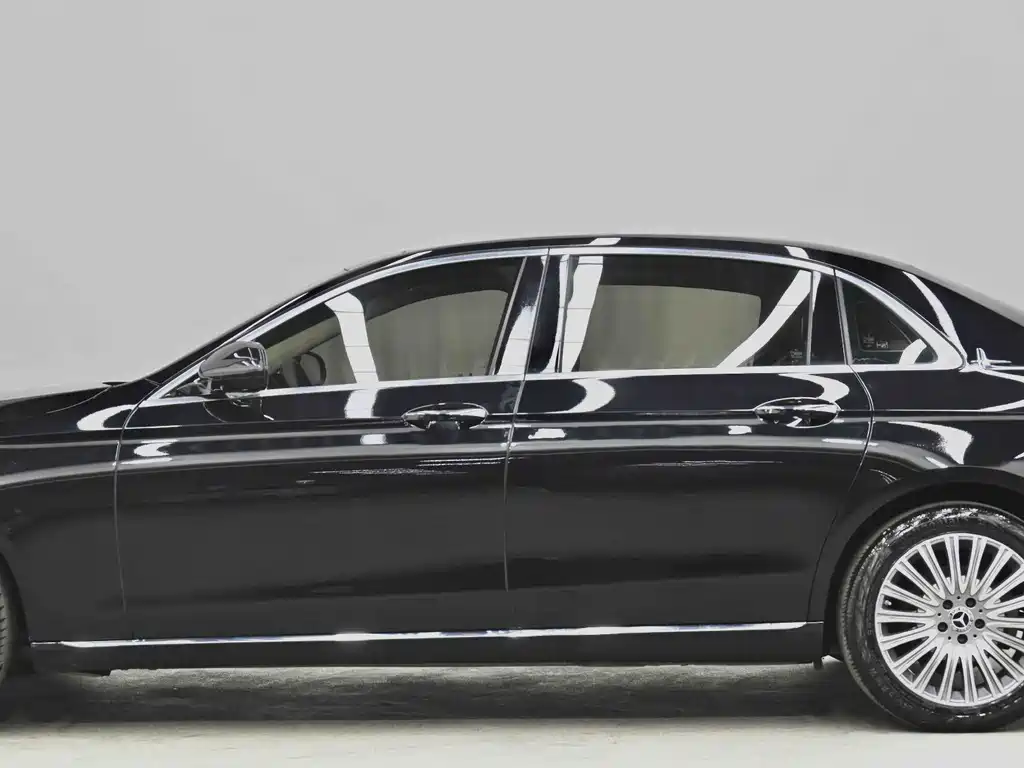 Mercedes-Benz E-Class 2022 — фото 26