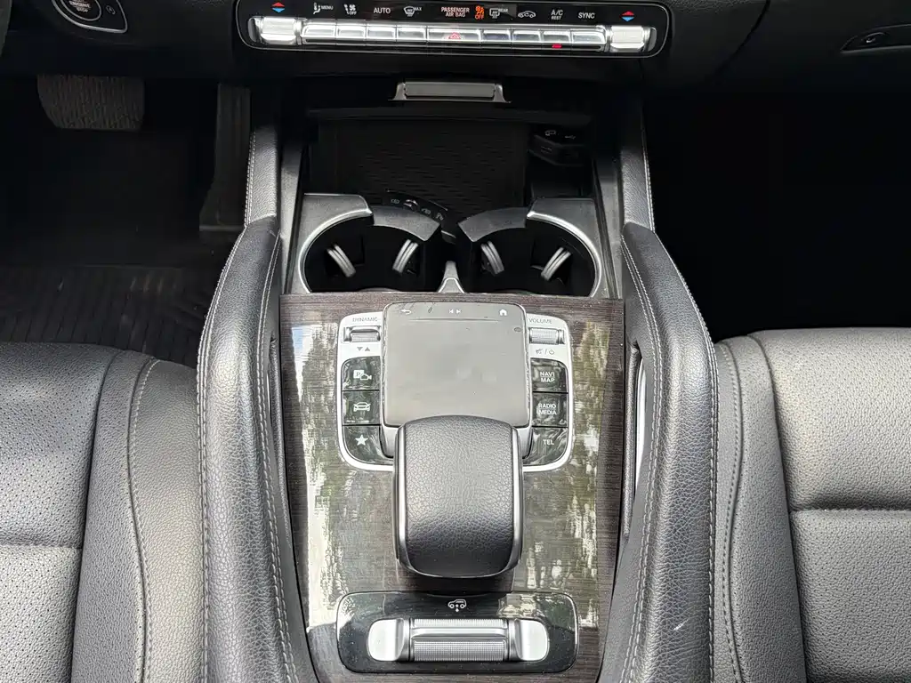 Mercedes-Benz GLE 2020 — фото 21
