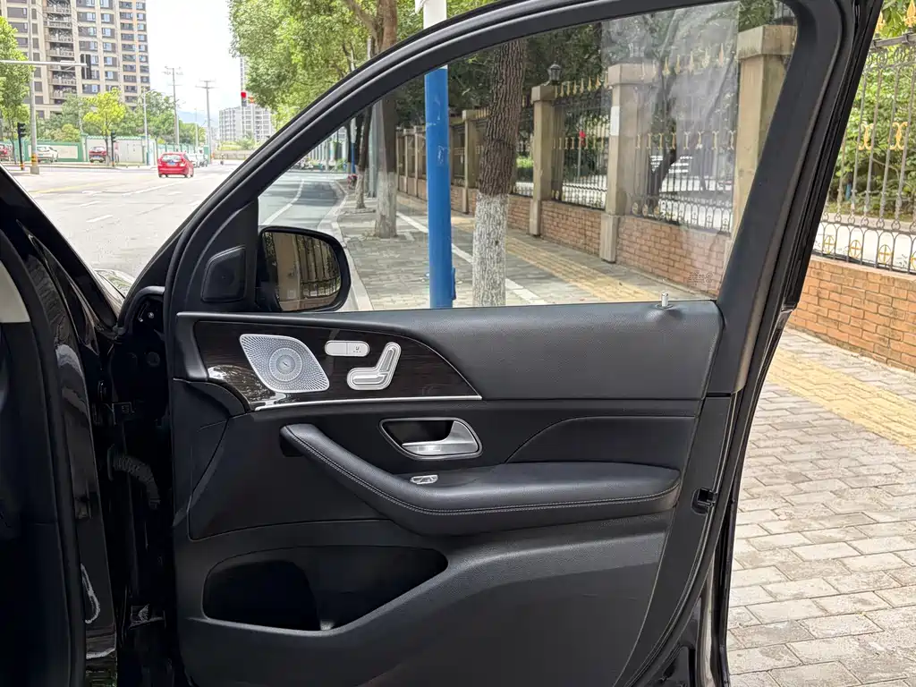 Mercedes-Benz GLE 2020 — фото 12