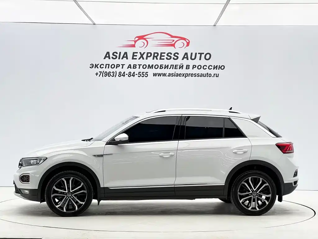 Volkswagen T-Roc 2023 — фото 7