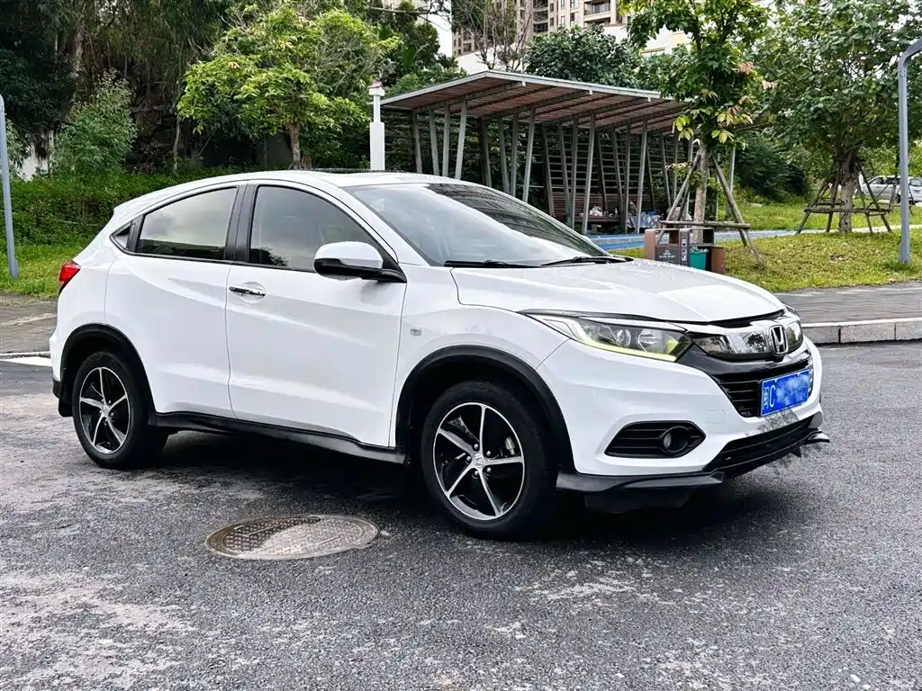 Honda Vezel 2020 — фото 3