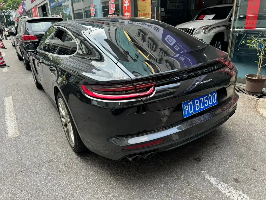Porsche Panamera 2020 — фото 10