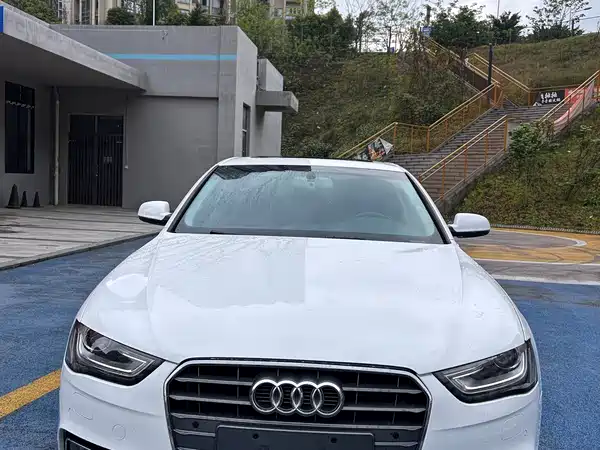 Audi A4L 2016