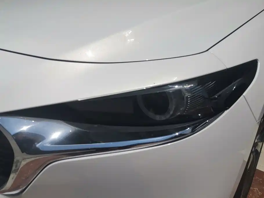Mazda 3 Angkesela 2025