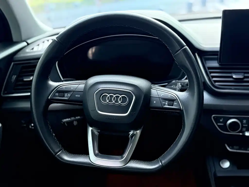 Audi Q5L 2022 — фото 15