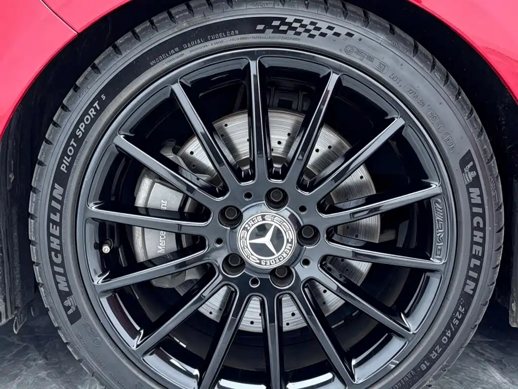 Mercedes-Benz CLA 2018 — фото 17