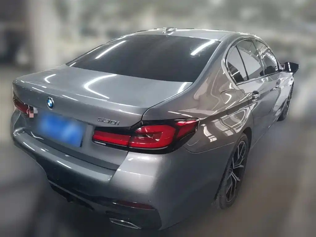 BMW 5 Series 2023 — фото 12
