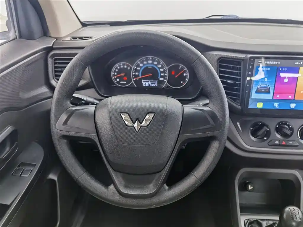 Wuling Hongguang V 2020 — фото 11
