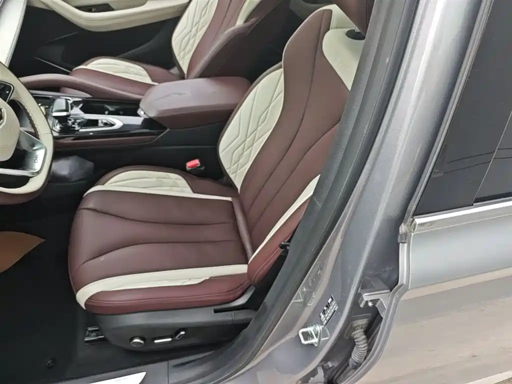 Geely Xingyue L 2022 — фото 15