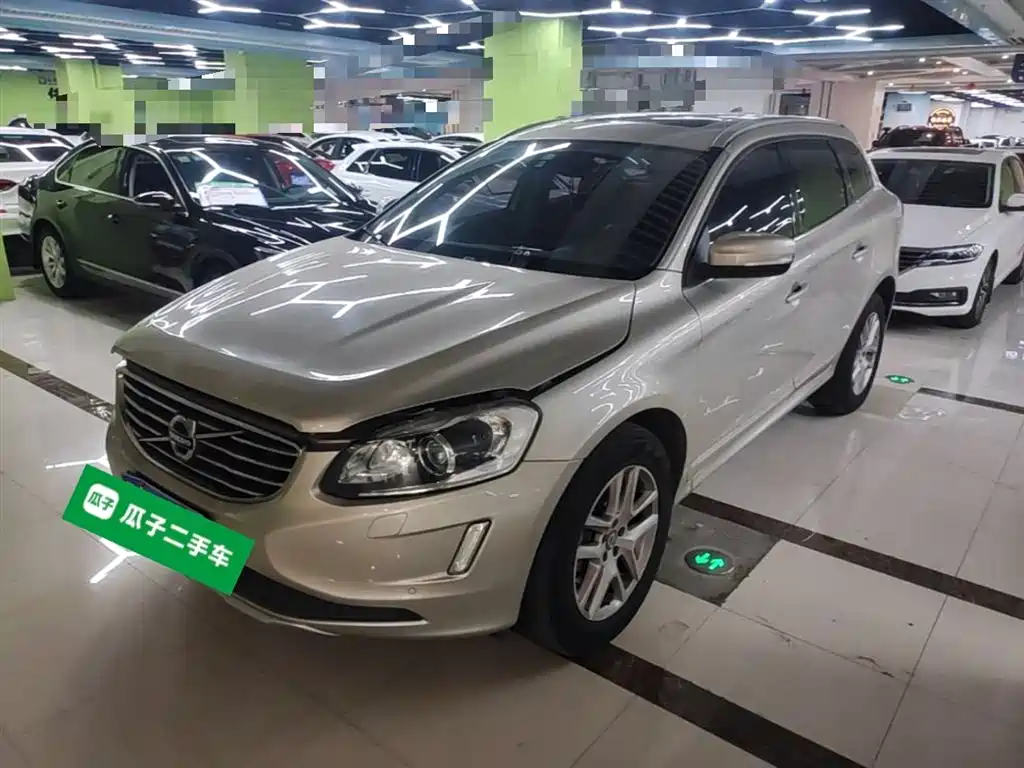 Volvo XC60 2017 — фото 1