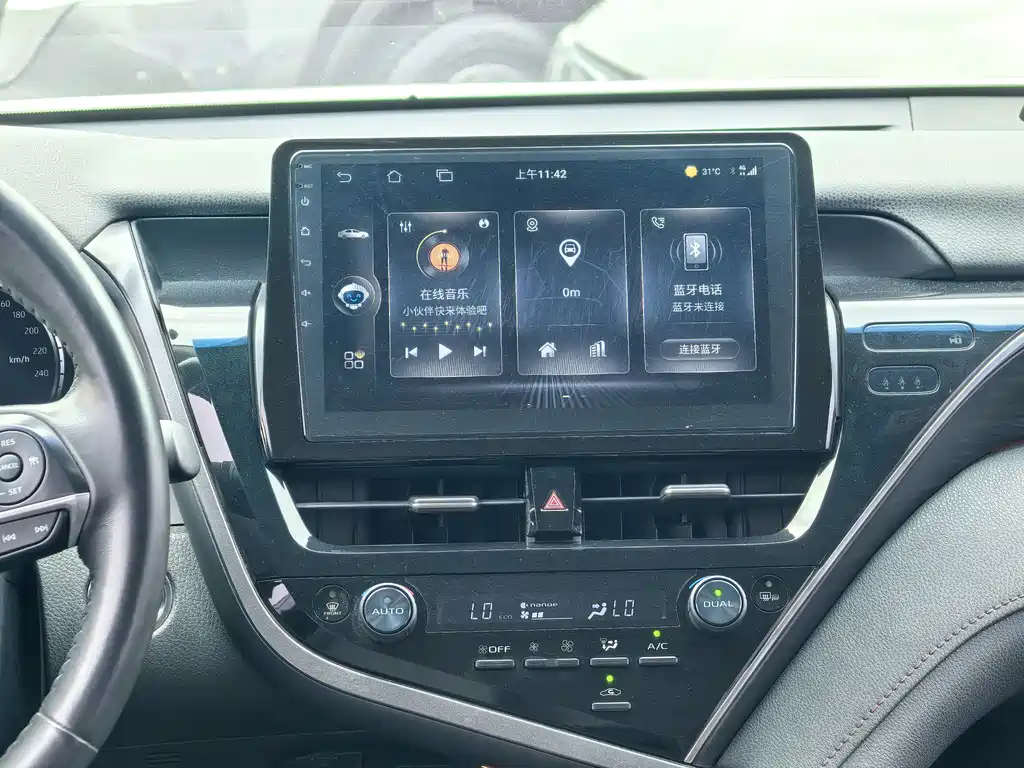 Toyota Camry 2022 — фото 10