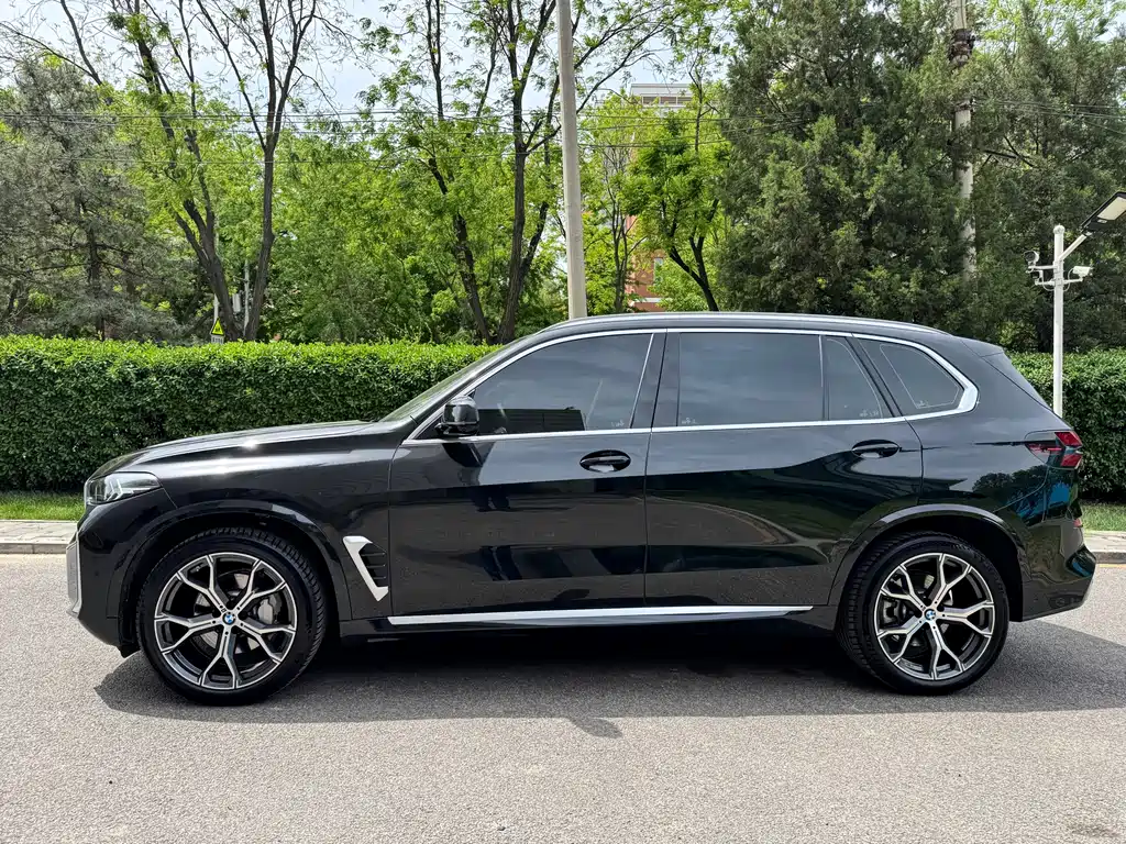 BMW X5 2025 — фото 2