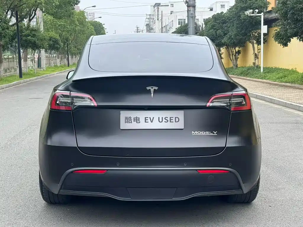 Tesla Model Y 2021 — фото 9