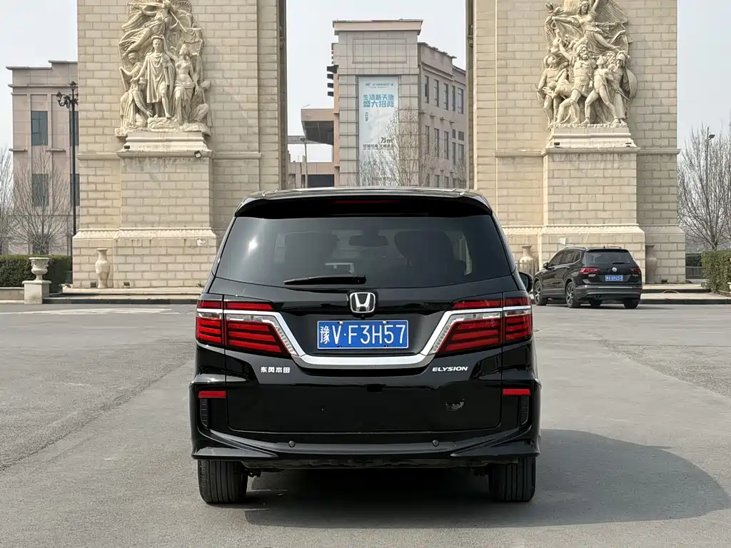 Honda Elysion 2018 — фото 21