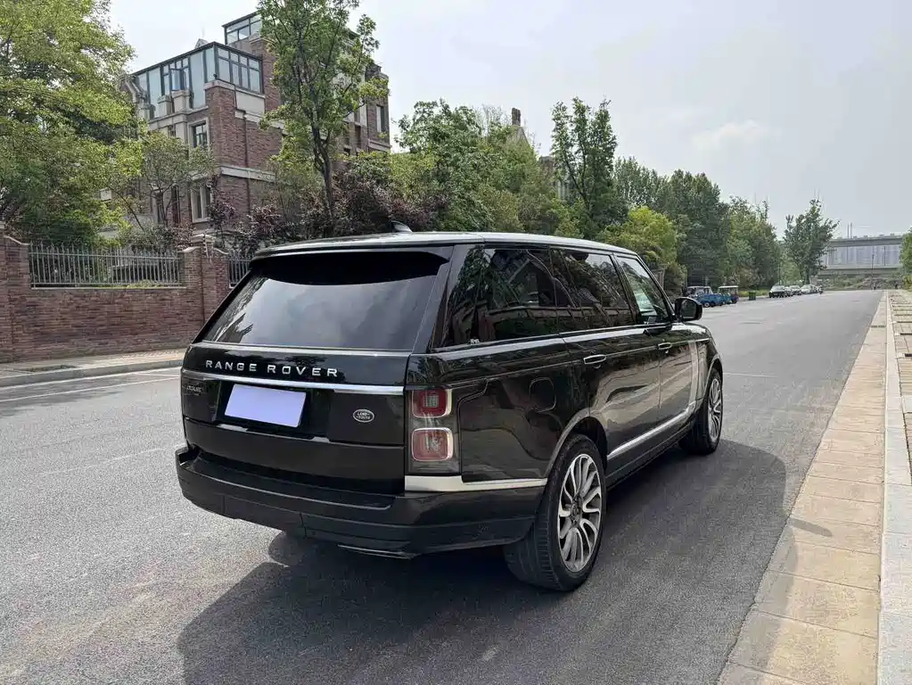 Land Rover Range Rover 2020 — фото 12