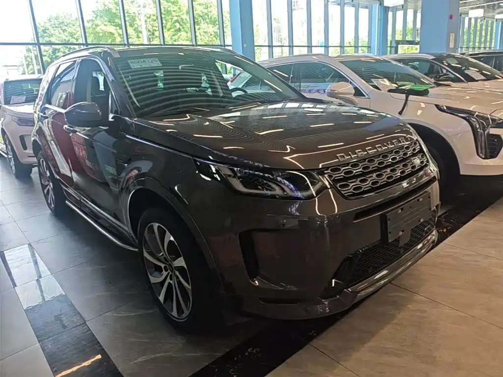 Land Rover Discovery Sport 2023 — фото 4