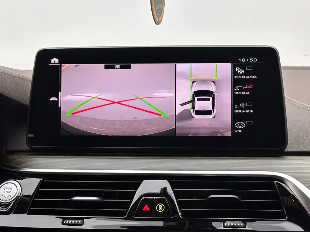BMW 5 Series 2020 — фото 13