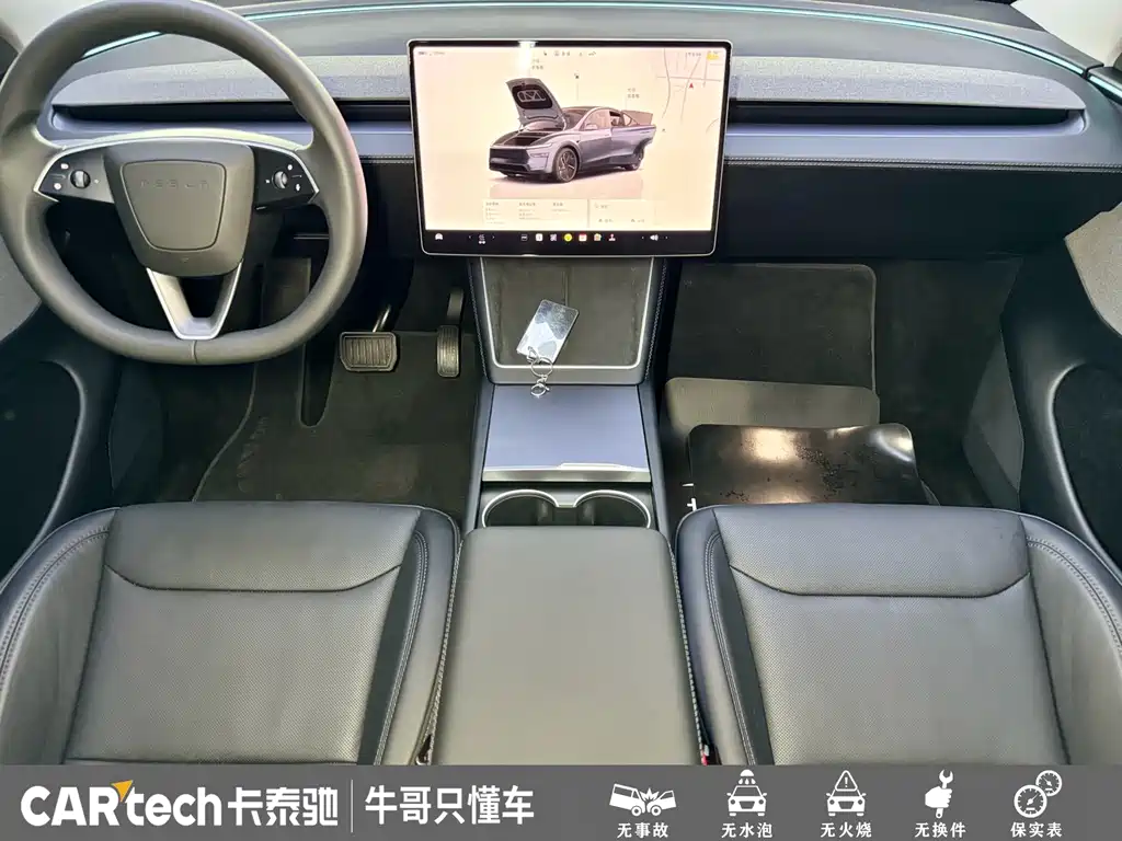 Tesla Model Y 2025 — фото 12