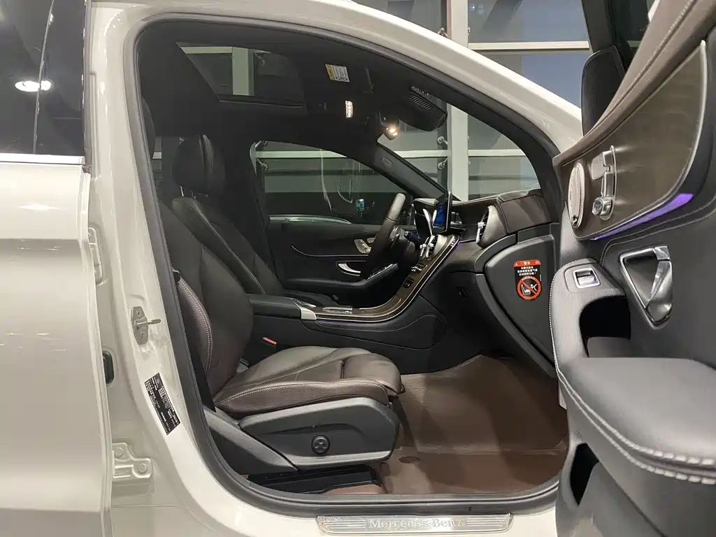 Mercedes-Benz GLC 2020 — фото 14
