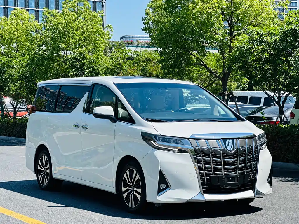 Toyota Alphard 2019 — фото 3