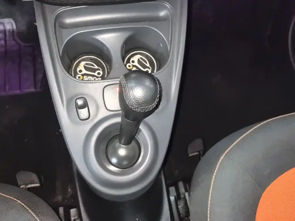 smart fortwo 2015 — фото 10